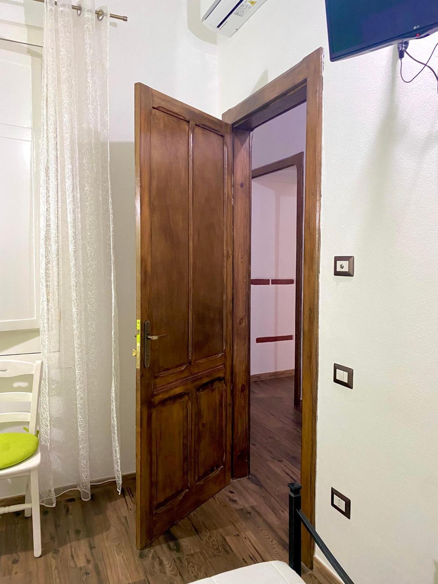 Hotel Dani'S House Cagliari Pokoj fotografie